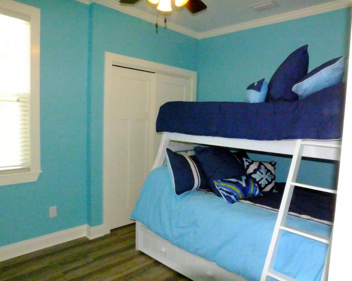 Venture Out 152 Gulf Loop With Golf Cart Holiday home
